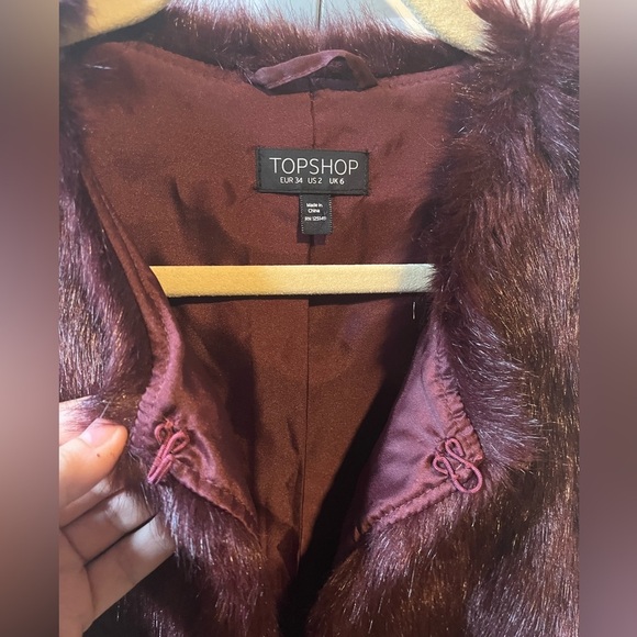 Topshop Burgundy Faux Fur Vest - Picture 5 of 7